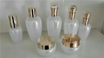 廣州市樂鑫玻璃制品廠 專業化妝品包裝瓶生產廠家